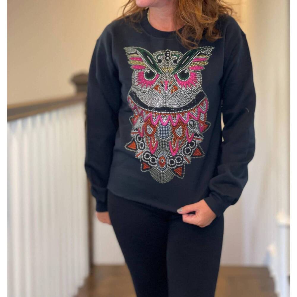 NEW MOVING FORWARD rhinestone owl sweatshirt in black
